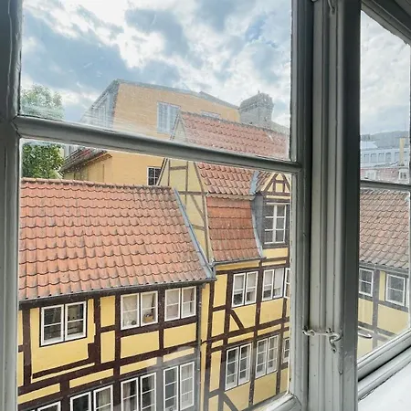 Apartmentincopenhagen 1629 *